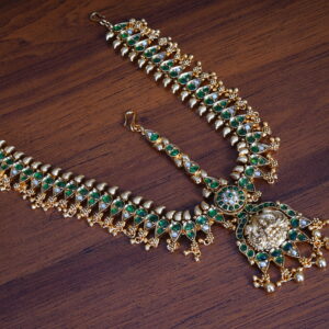 Antique Greenstone Designer Mathapatti