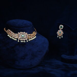 Elegant White Stone Pearl Beads Choker