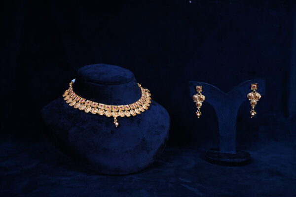 antik choker set