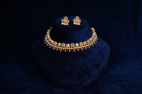antik choker set