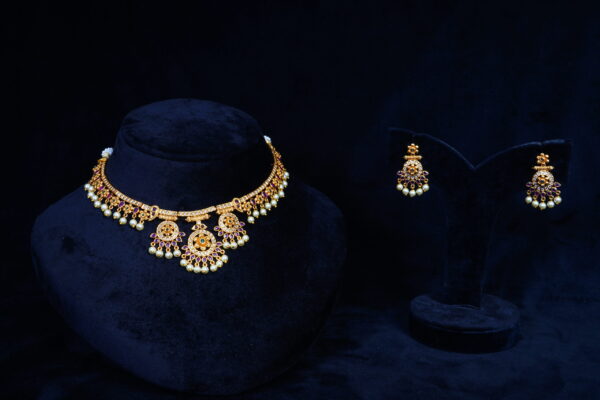antik choker set